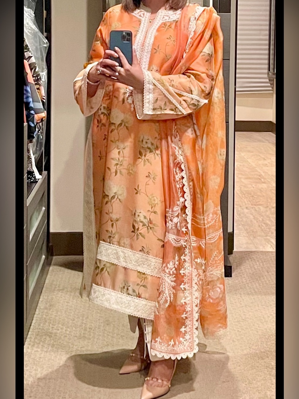 Elegant Long-Sleeve Floral Maxi Dress in Peach - Unbranded